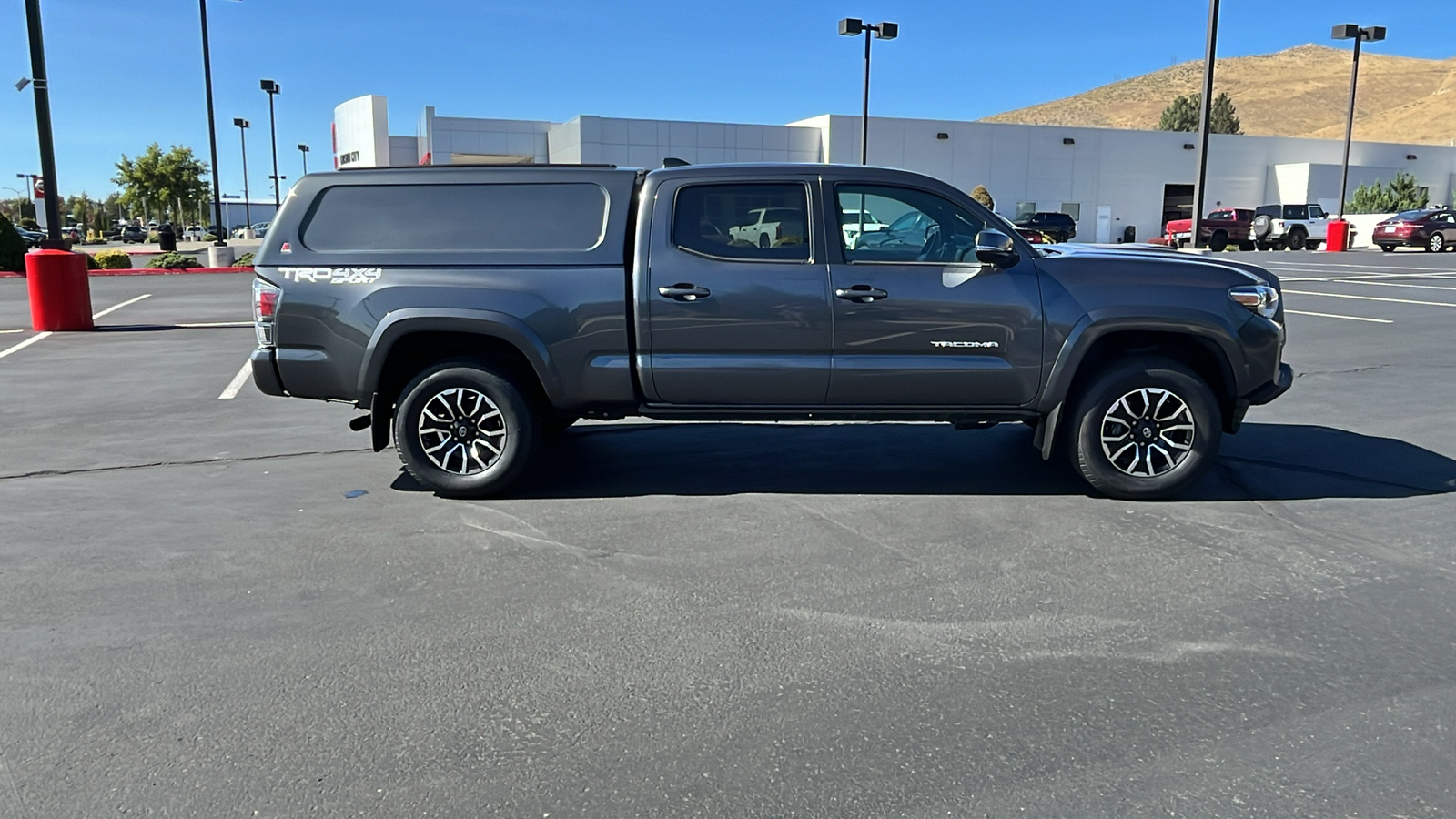 2022 Toyota Tacoma 4WD TRD Off Road 2