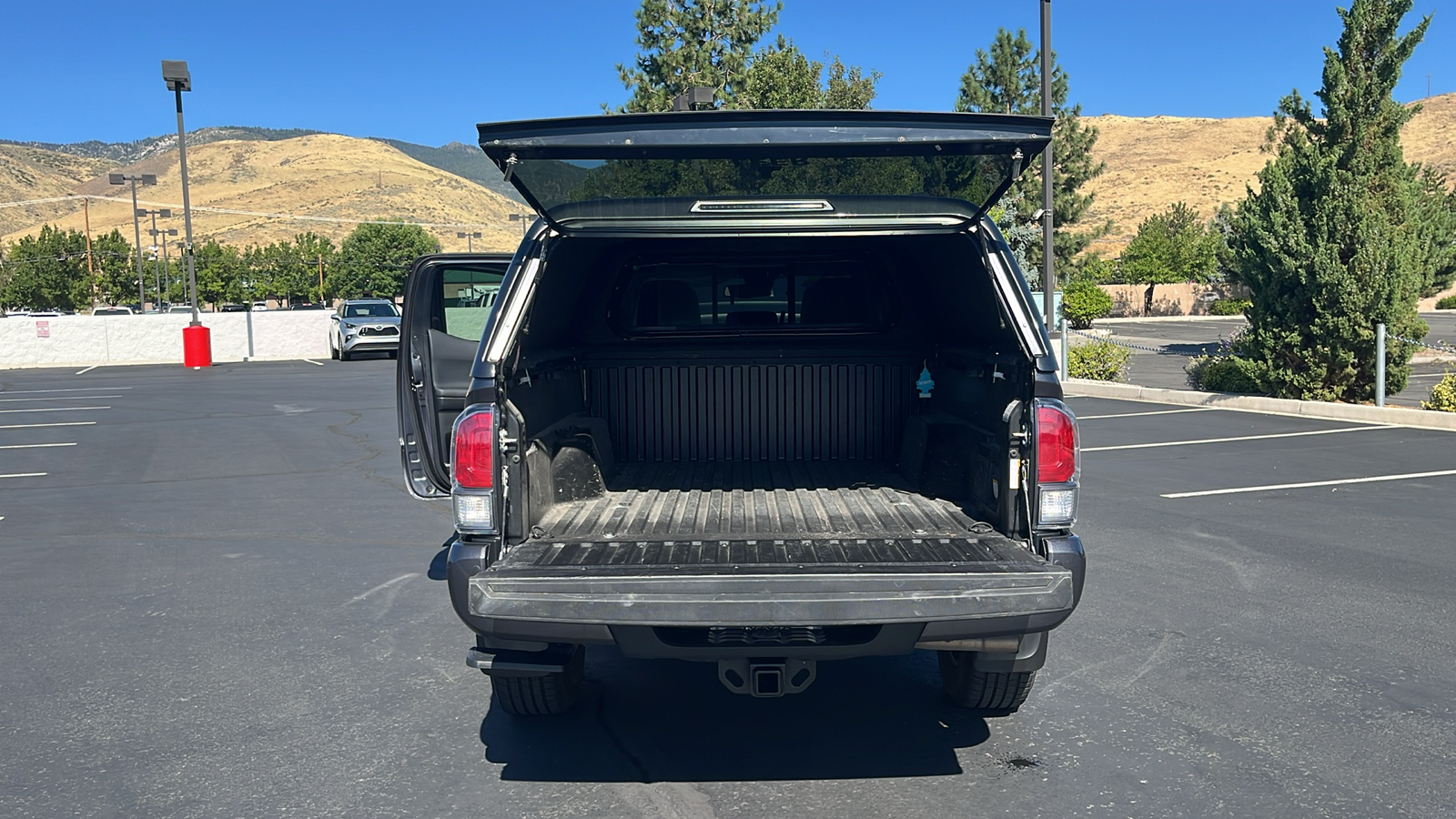 2022 Toyota Tacoma 4WD TRD Off Road 10