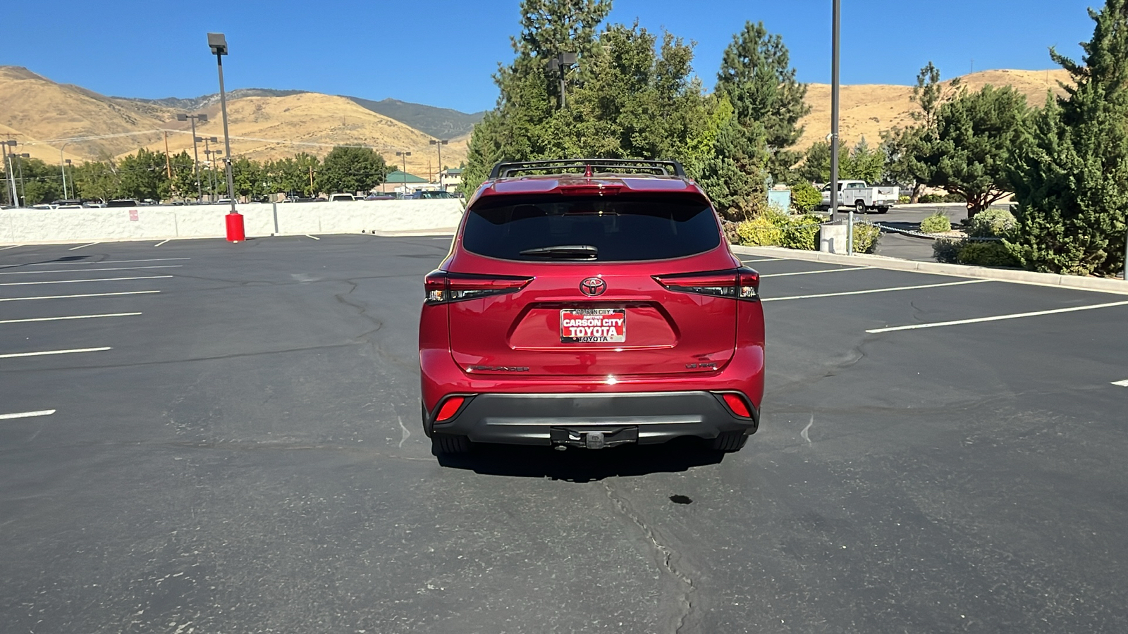 2021 Toyota Highlander LE 4