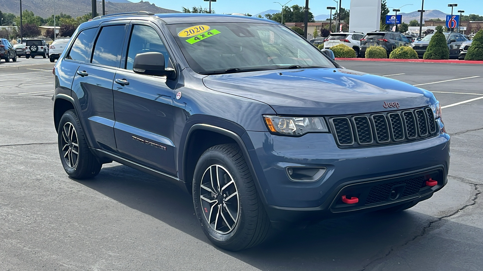 2020 Jeep Grand Cherokee Trailhawk 1