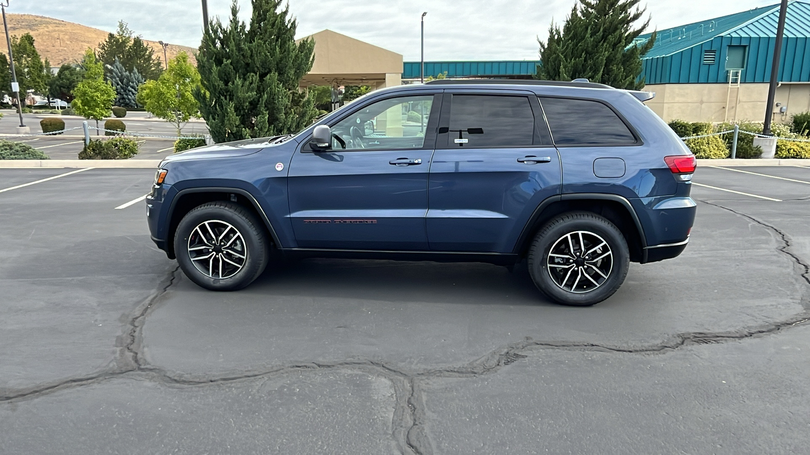 2020 Jeep Grand Cherokee Trailhawk 6