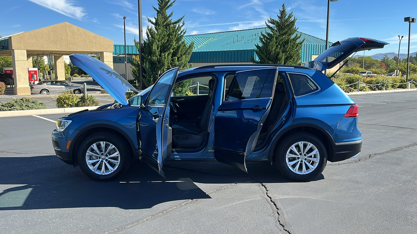 2018 Volkswagen Tiguan SE 11