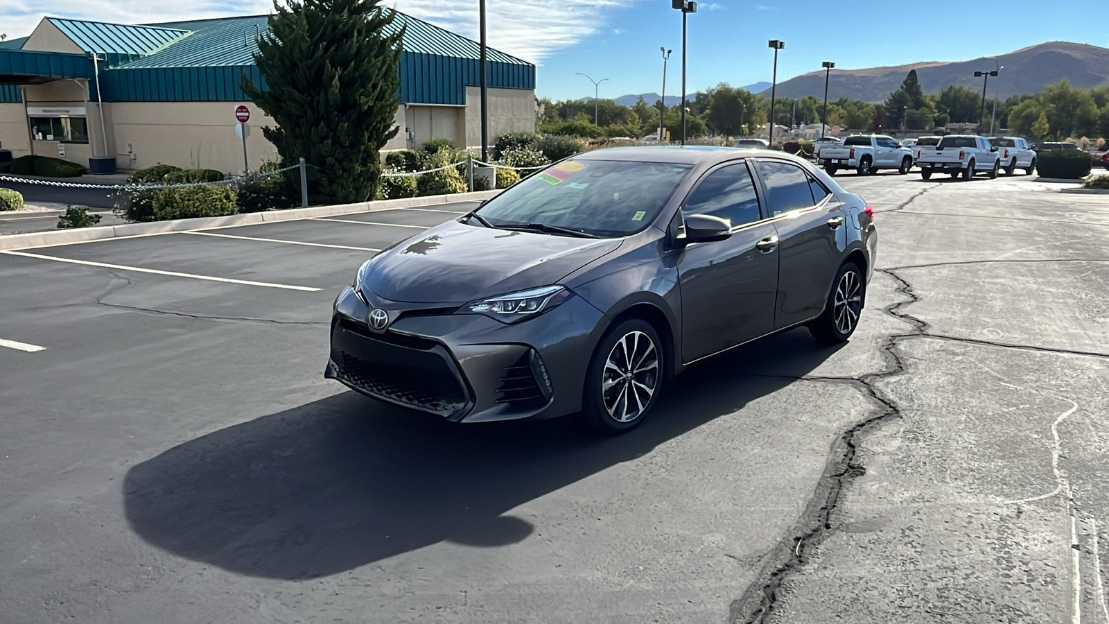 2017 Toyota Corolla SE 7