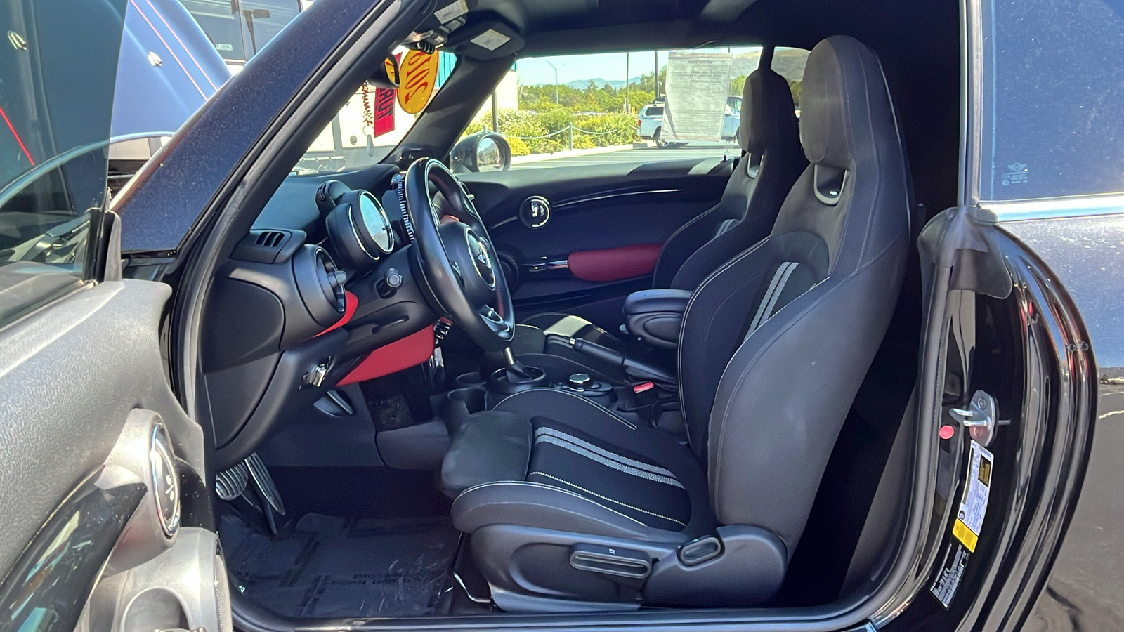 2018 MINI Convertible John Cooper Works 12