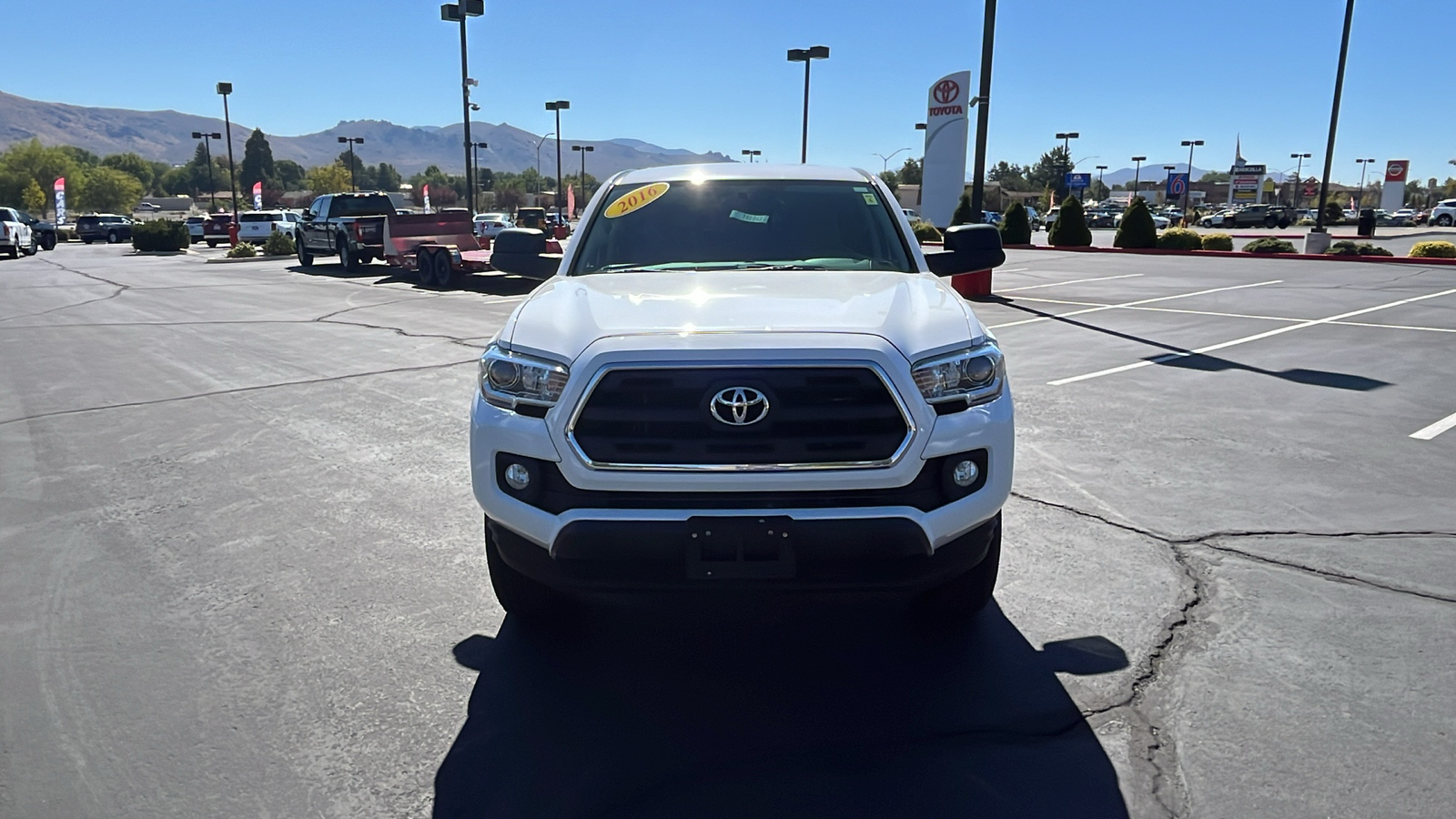 2016 Toyota Tacoma SR5 8