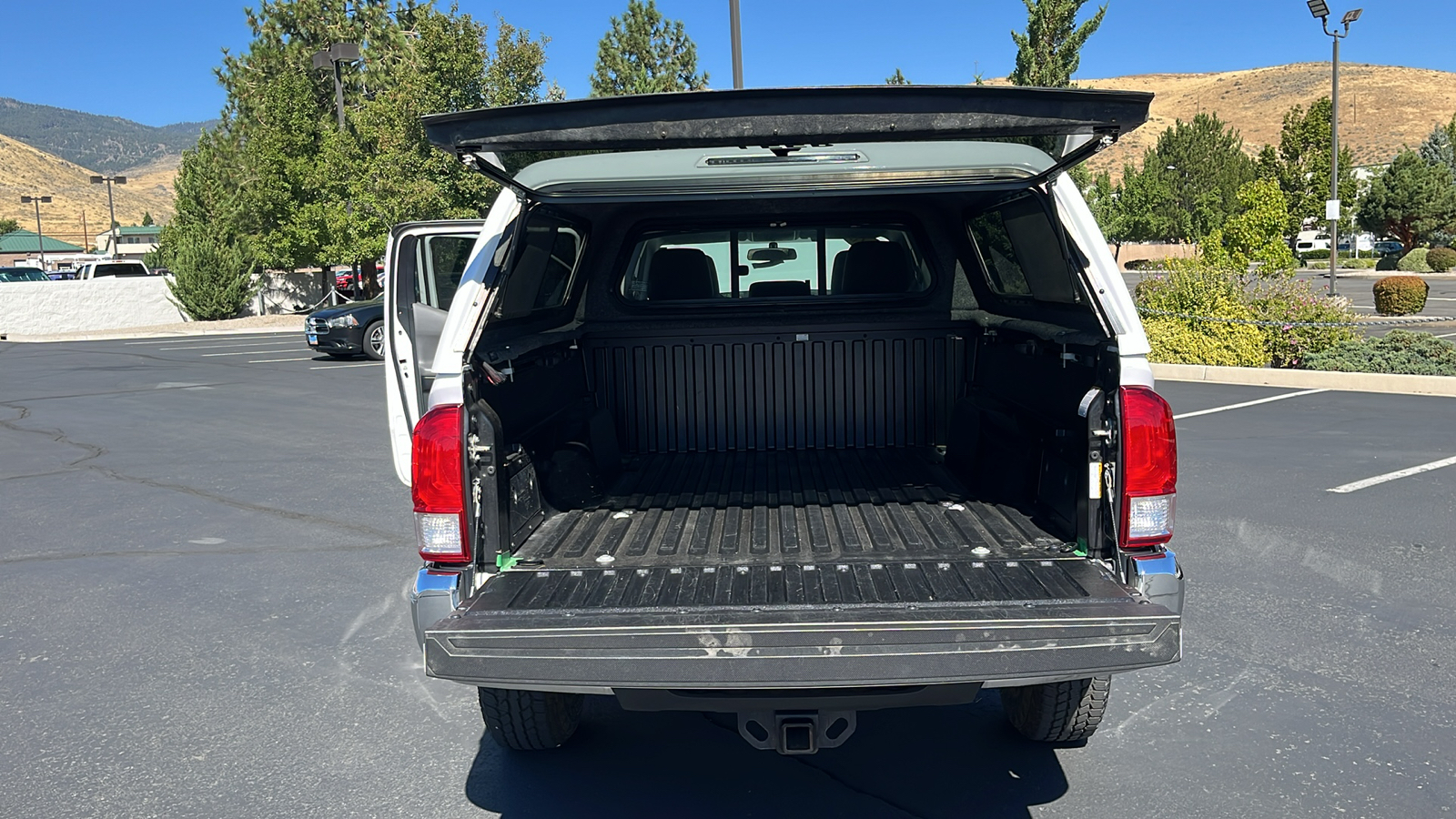 2016 Toyota Tacoma SR5 10