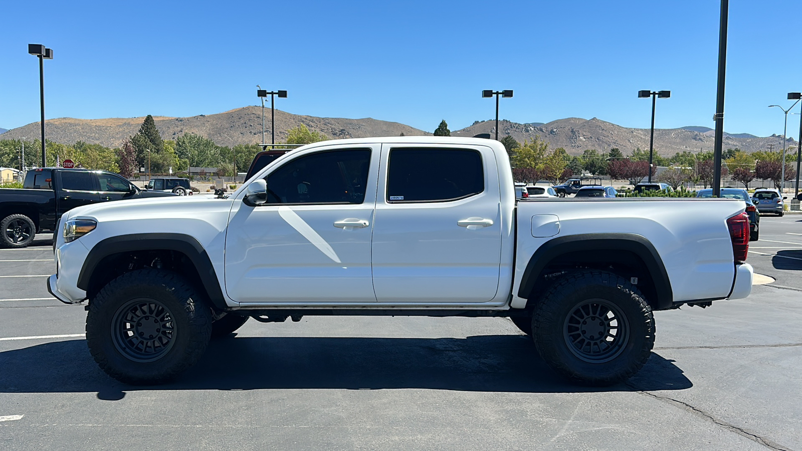 2023 Toyota Tacoma 4WD TRD Off Road 6