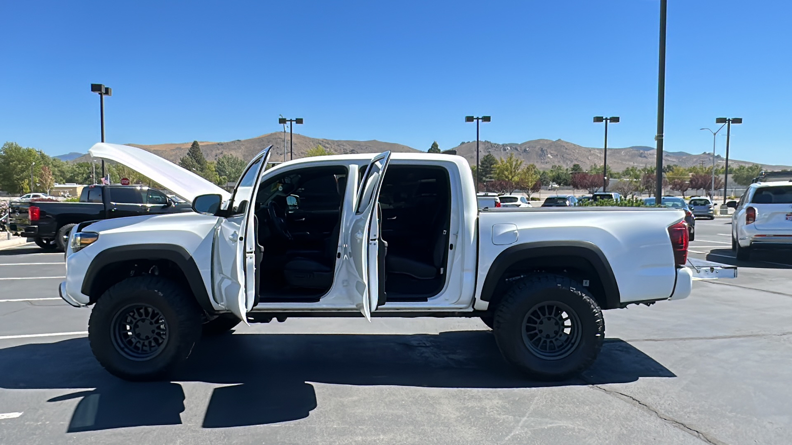 2023 Toyota Tacoma 4WD TRD Off Road 11