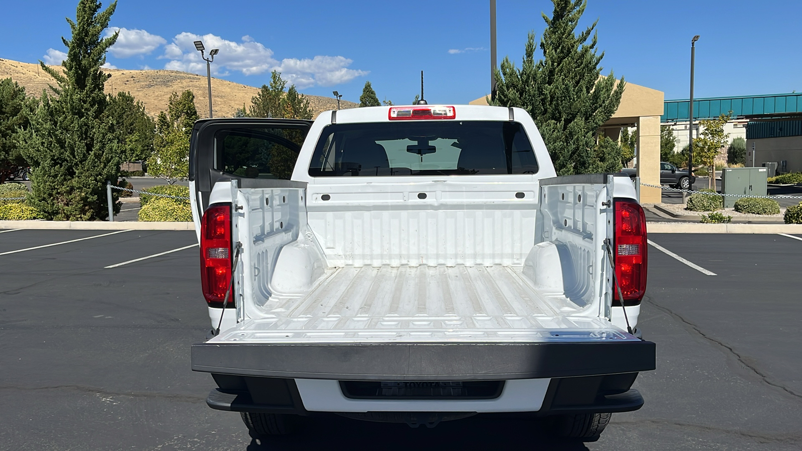 2018 Chevrolet Colorado 4WD LT 10