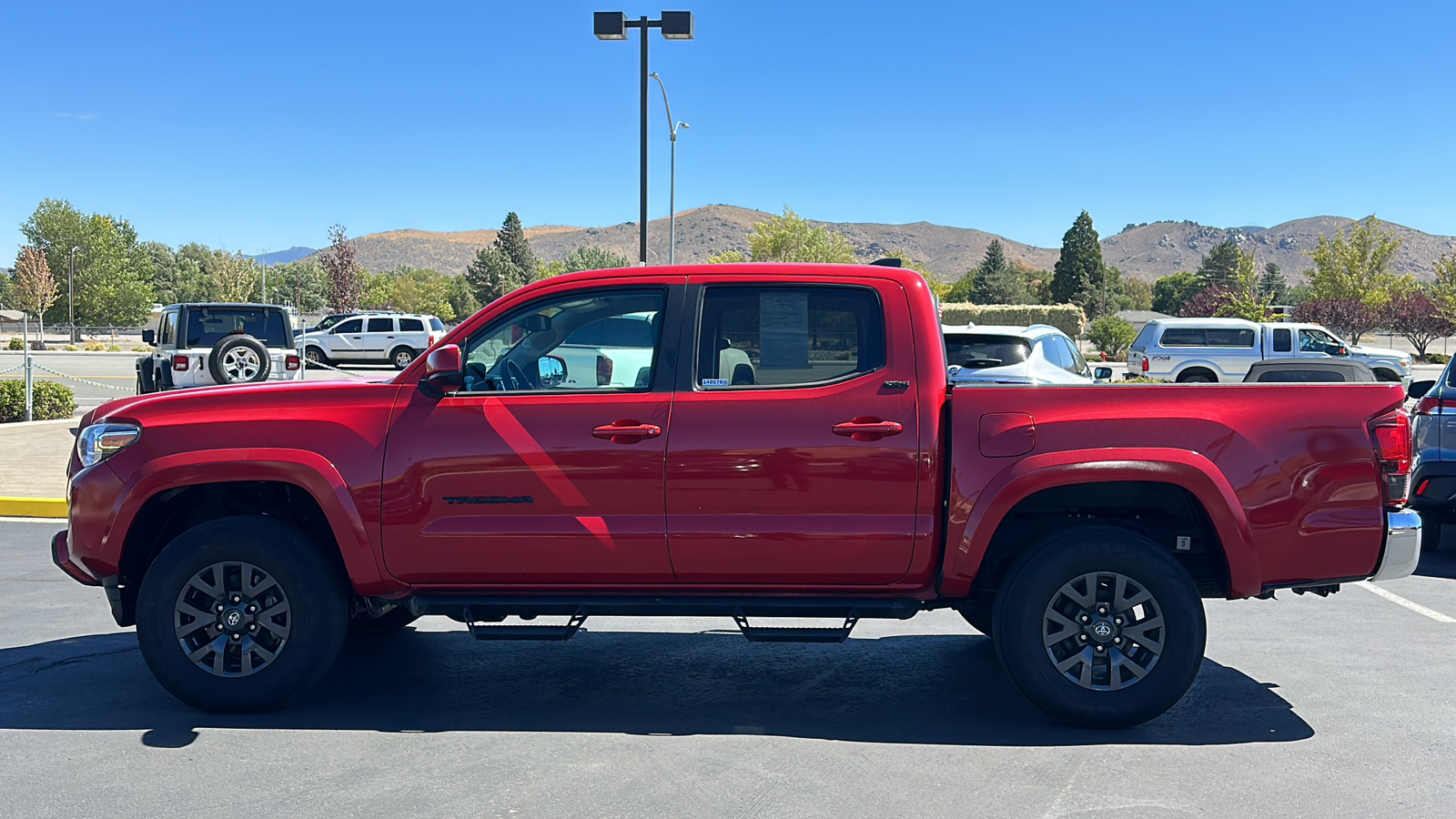 2023 Toyota Tacoma 4WD SR5 6