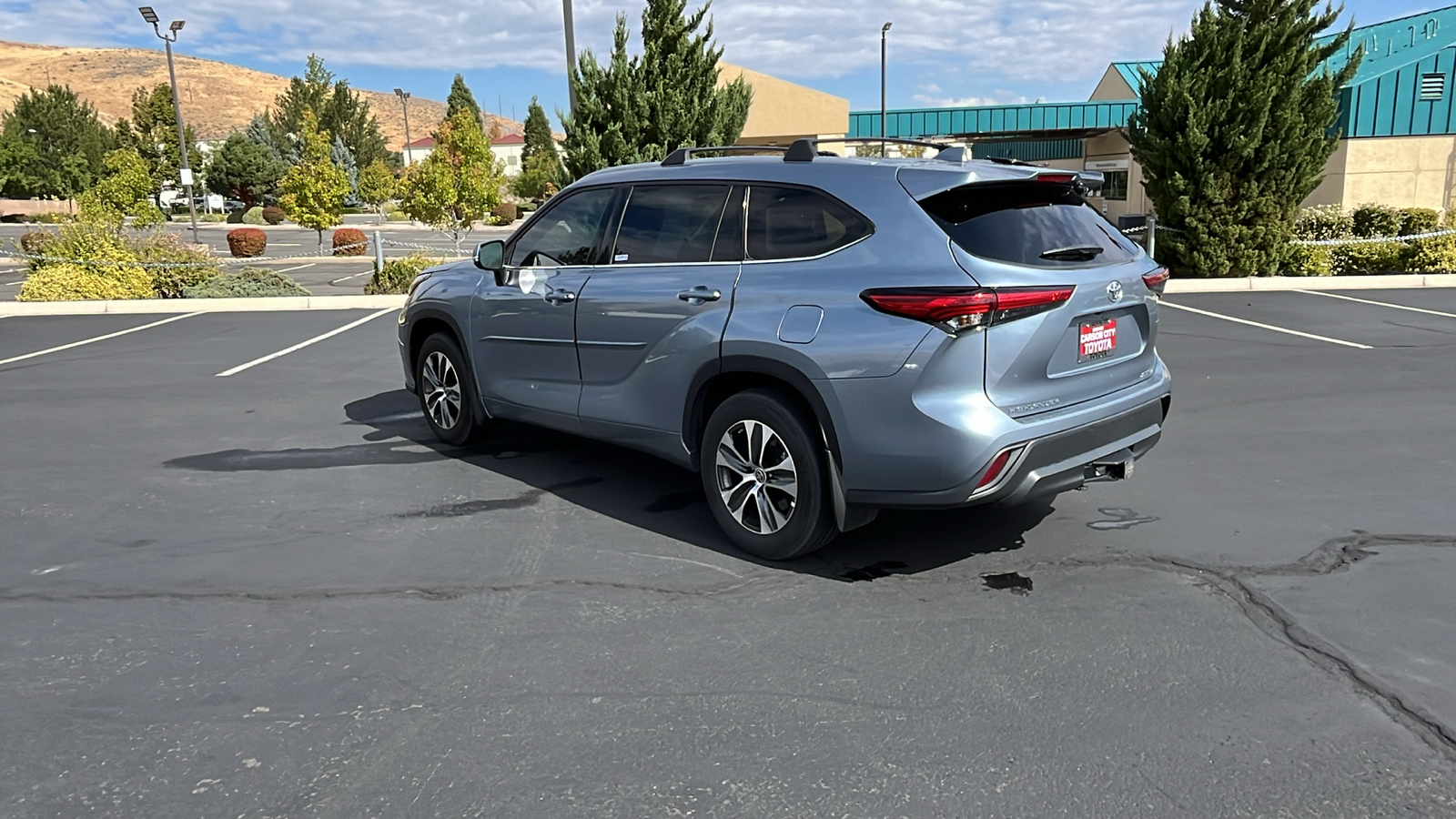 2022 Toyota Highlander XLE 5