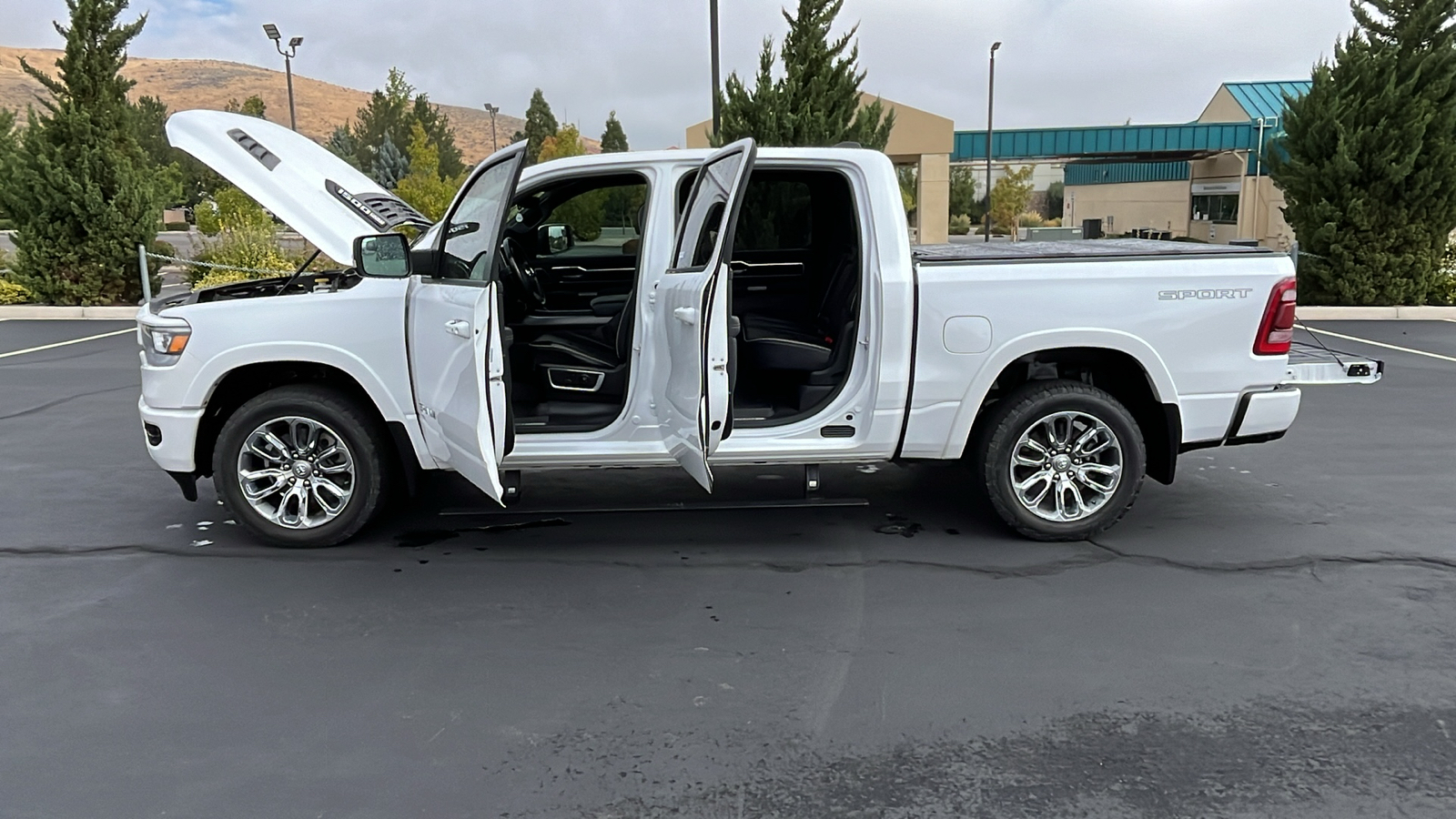 2021 Ram 1500 Laramie 11