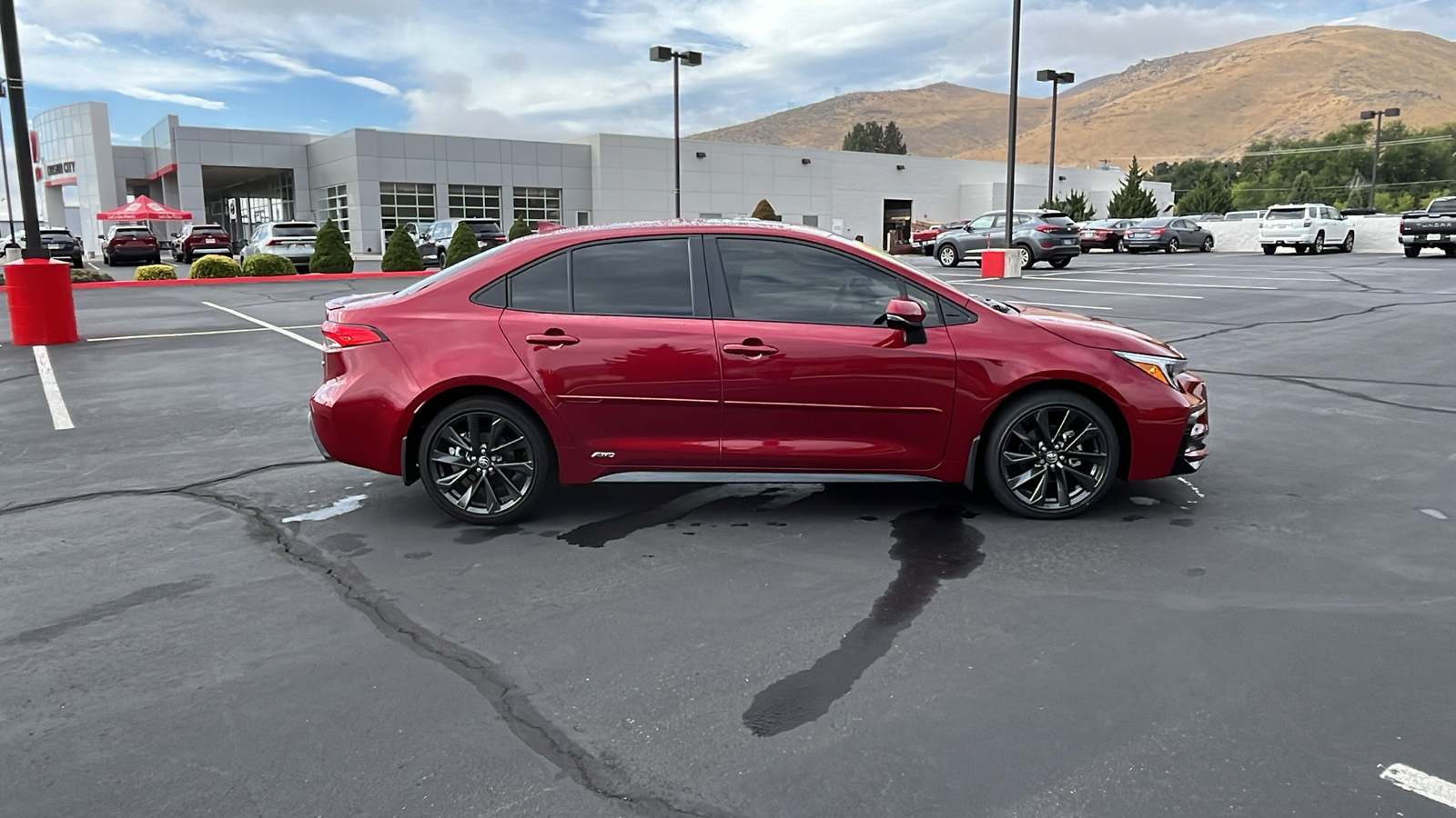 2024 Toyota Corolla Hybrid SE 2