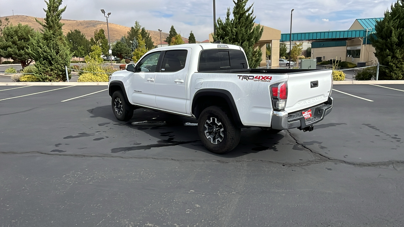 2022 Toyota Tacoma 4WD TRD Off Road 5