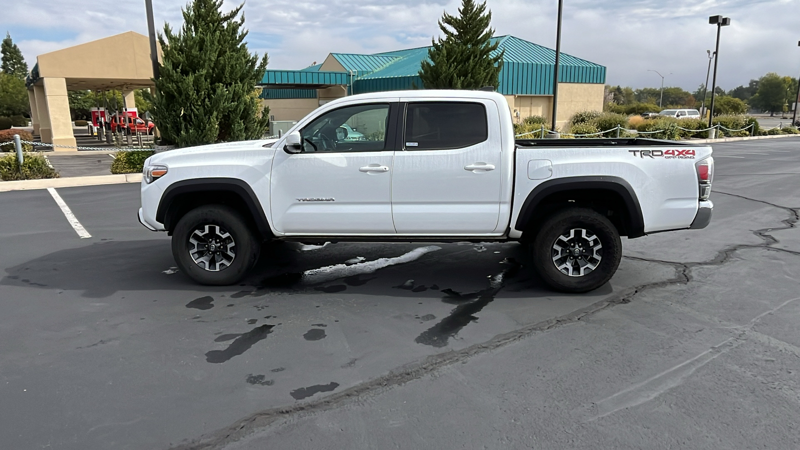 2022 Toyota Tacoma 4WD TRD Off Road 6