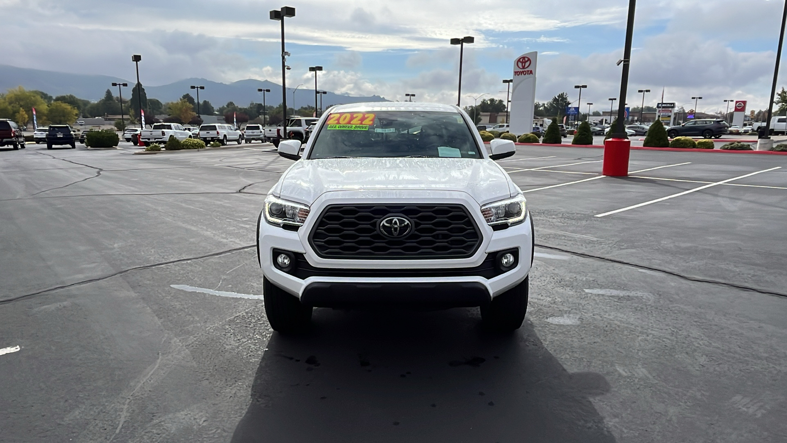 2022 Toyota Tacoma 4WD TRD Off Road 8