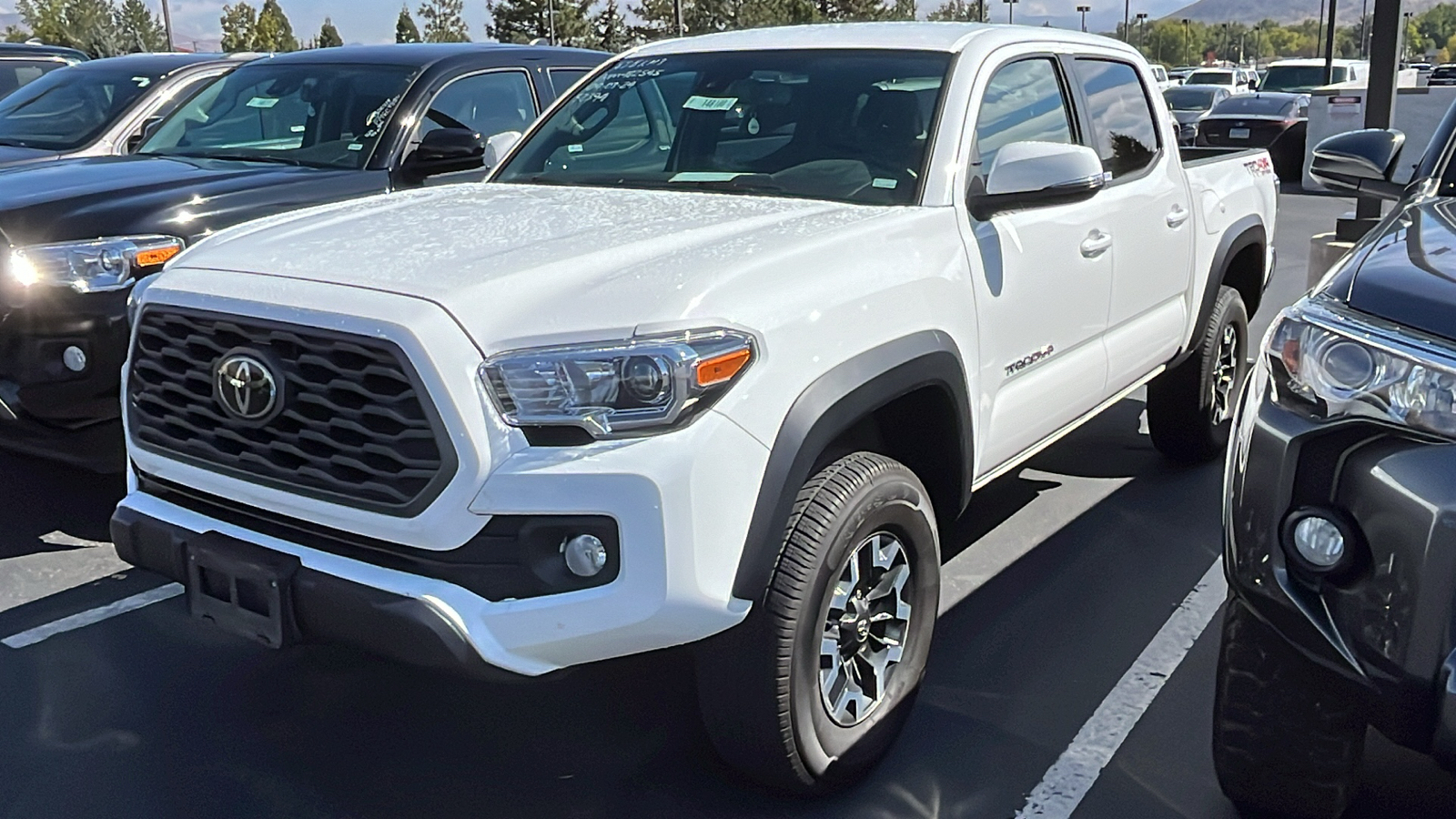 2022 Toyota Tacoma 4WD TRD Off Road 3