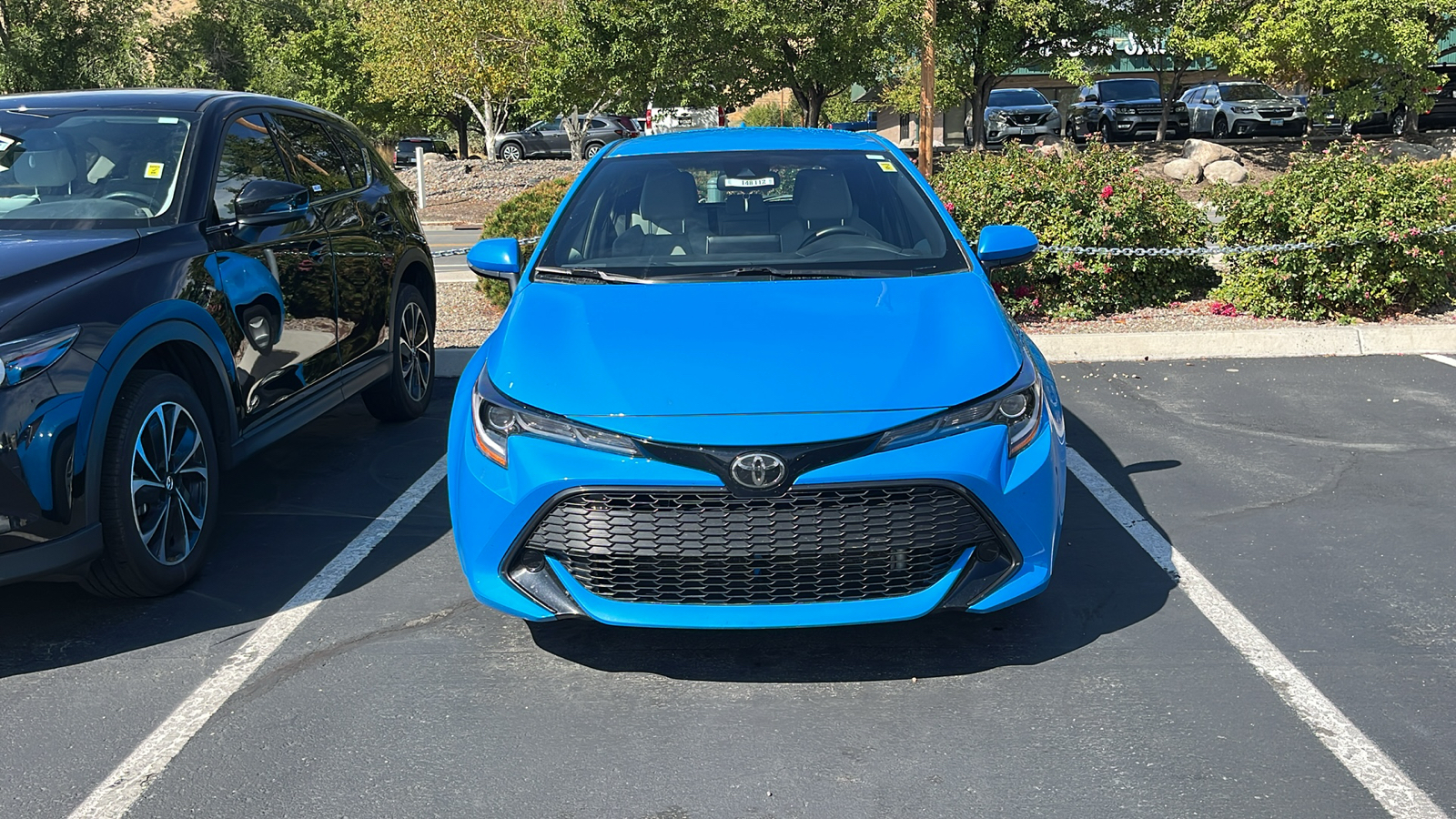 2022 Toyota Corolla Hatchback XSE 2