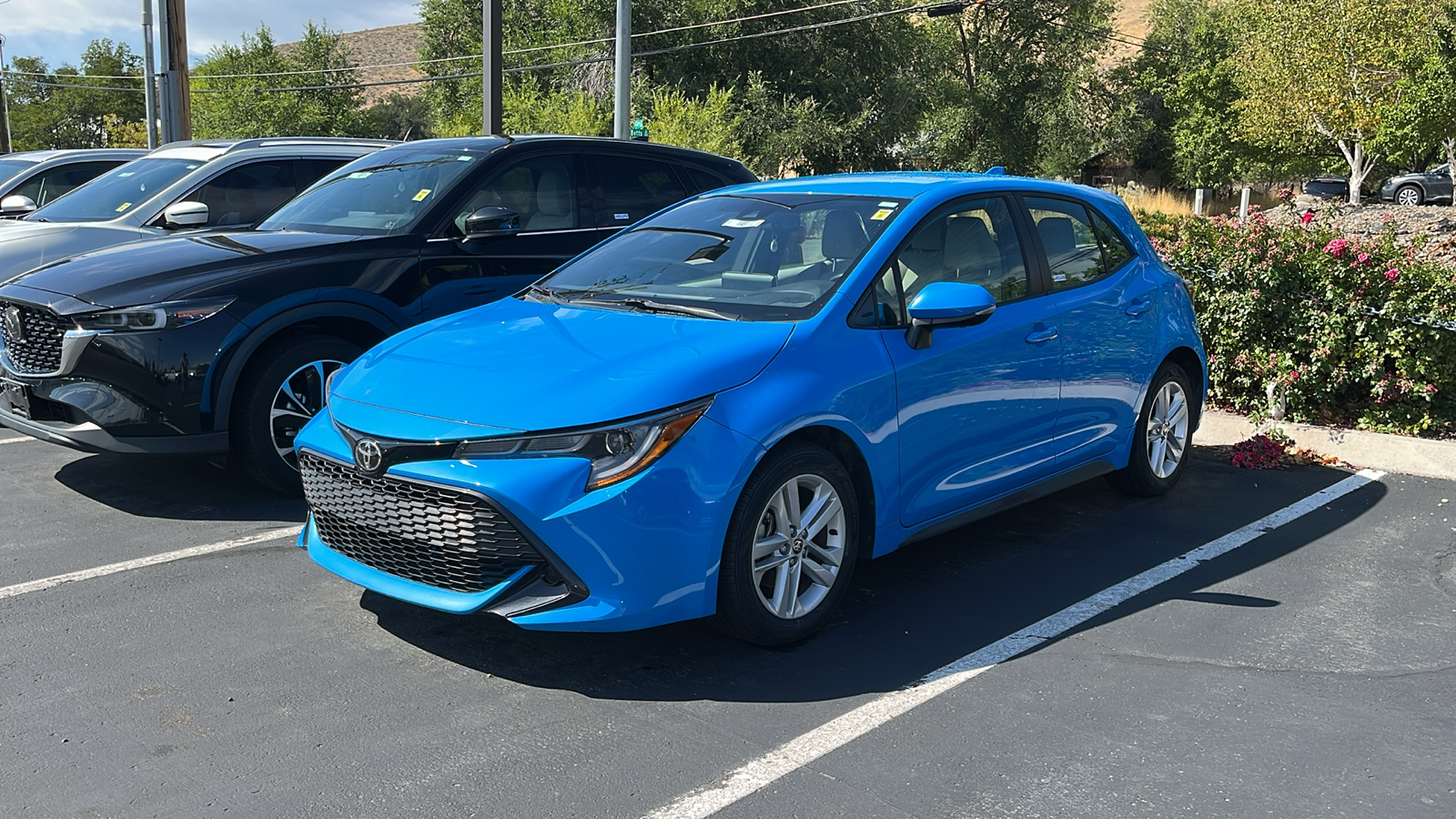 2022 Toyota Corolla Hatchback XSE 3