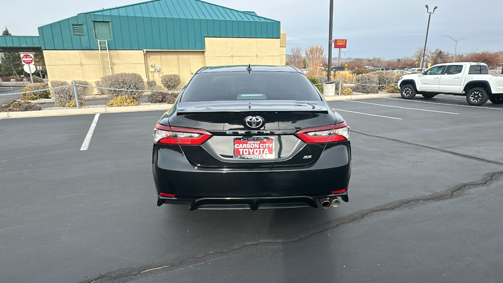 2021 Toyota Camry SE 4