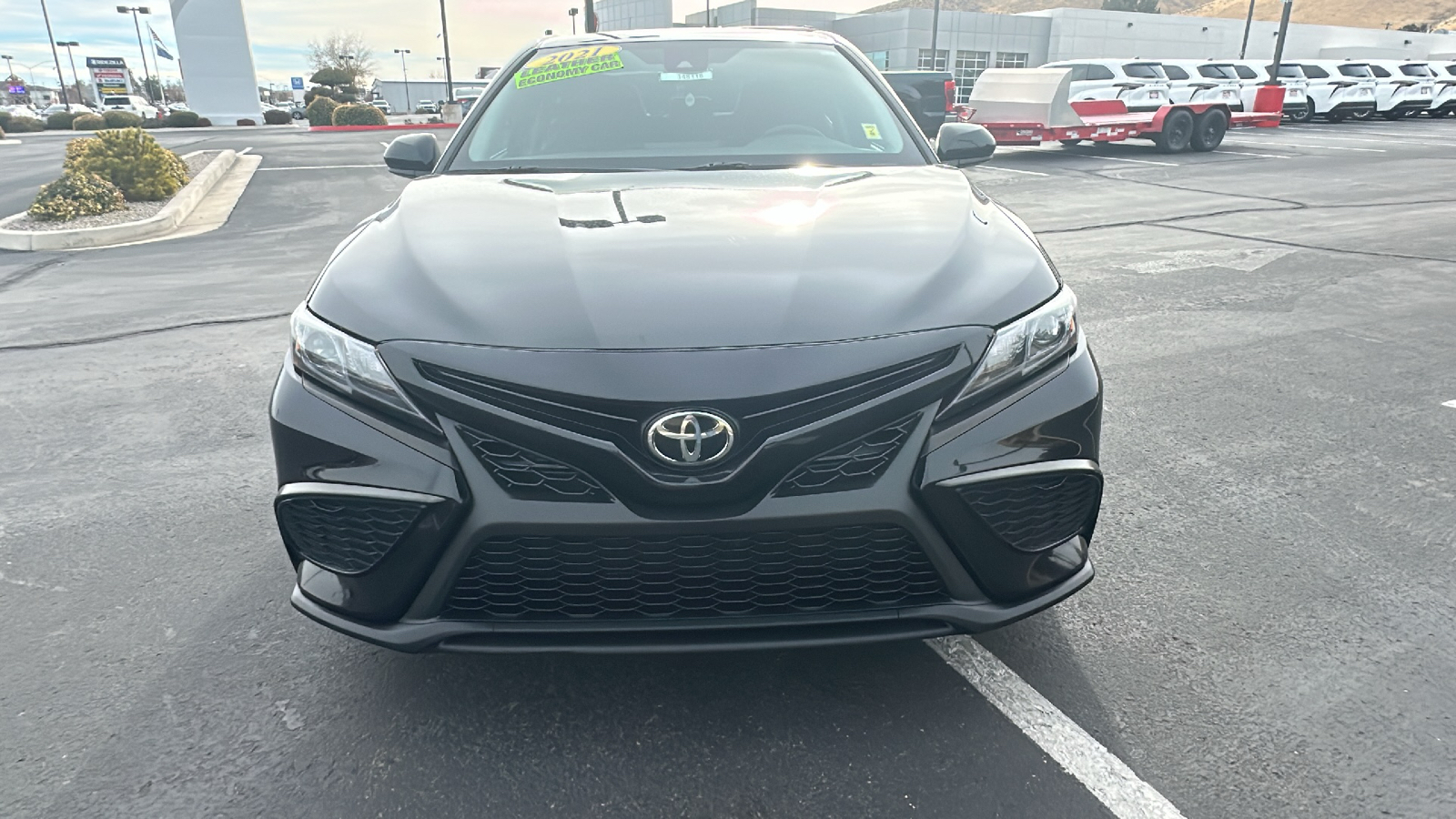 2021 Toyota Camry SE 8