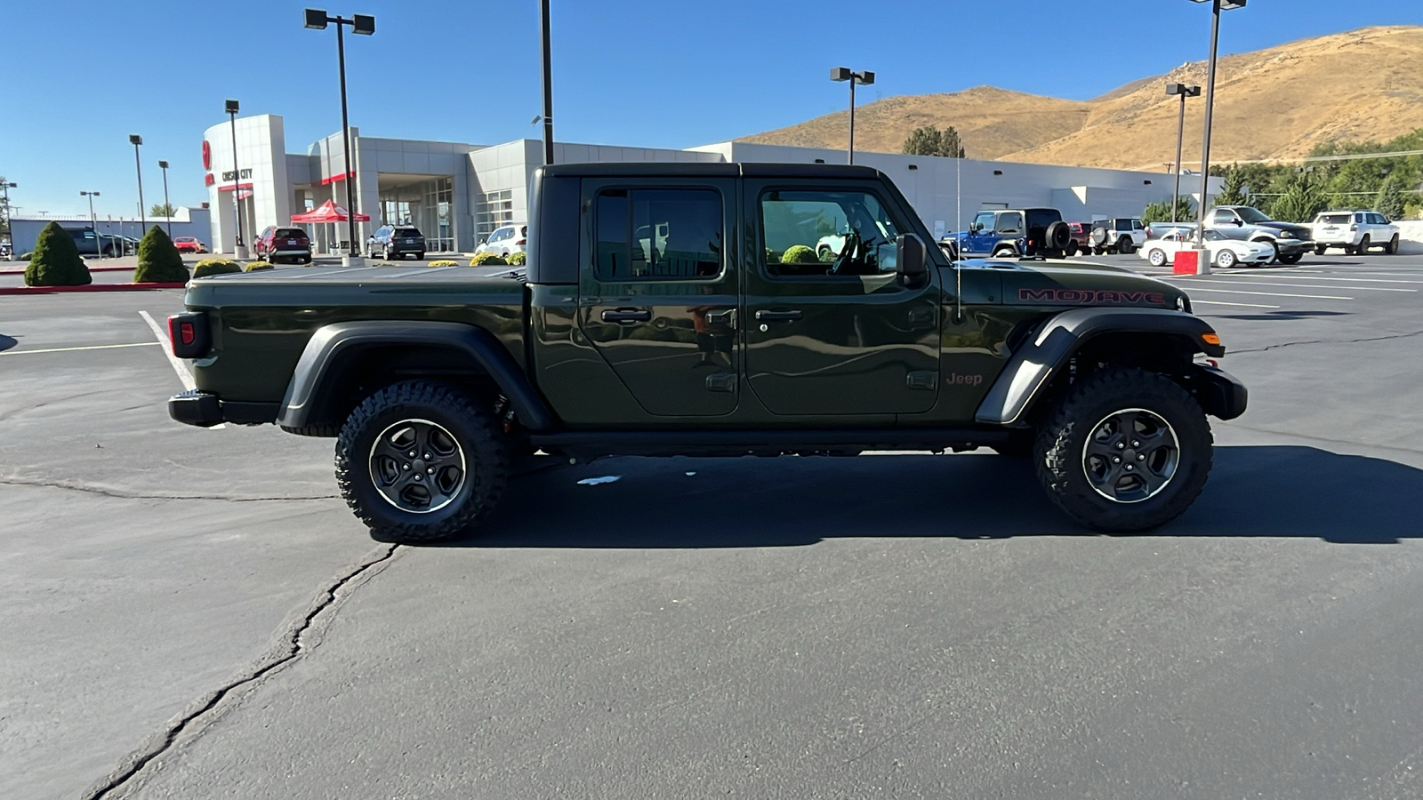 2021 Jeep Gladiator Mojave 2