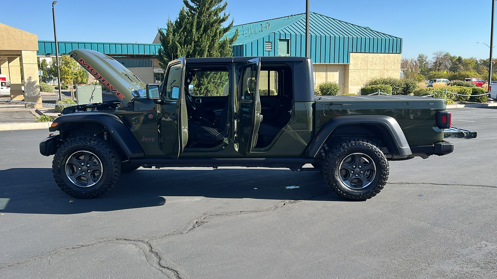 2021 Jeep Gladiator Mojave 11