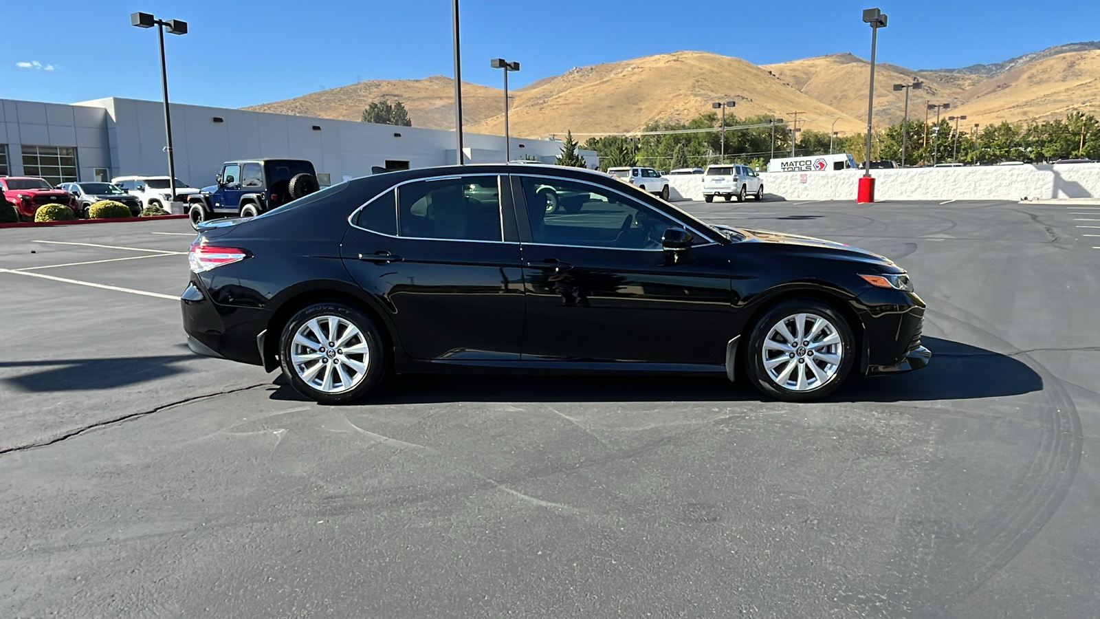 2020 Toyota Camry LE 2