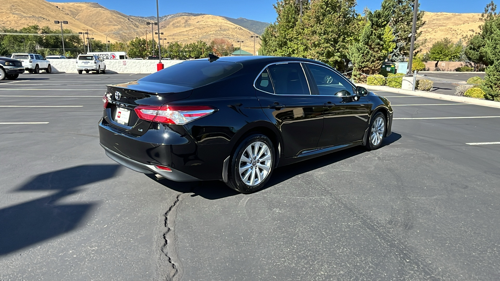 2020 Toyota Camry LE 3