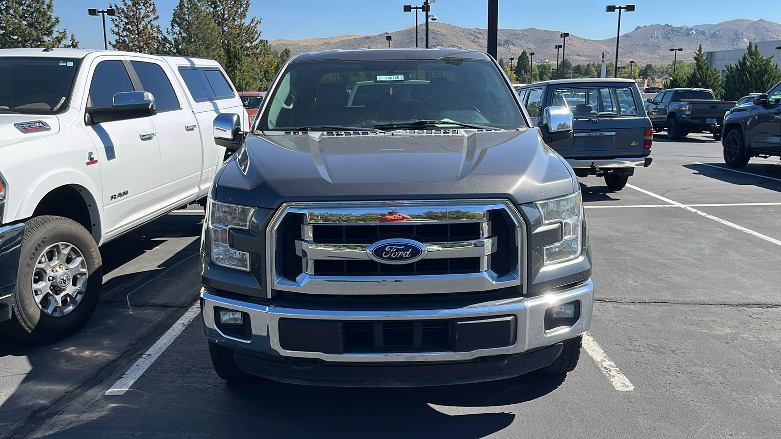 2015 Ford F-150 XLT 2