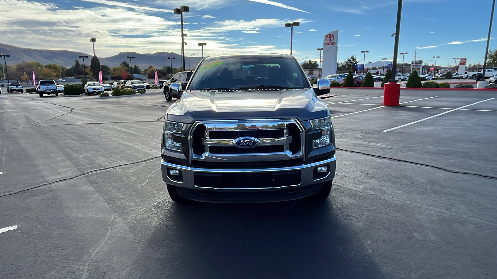 2015 Ford F-150 XLT 8