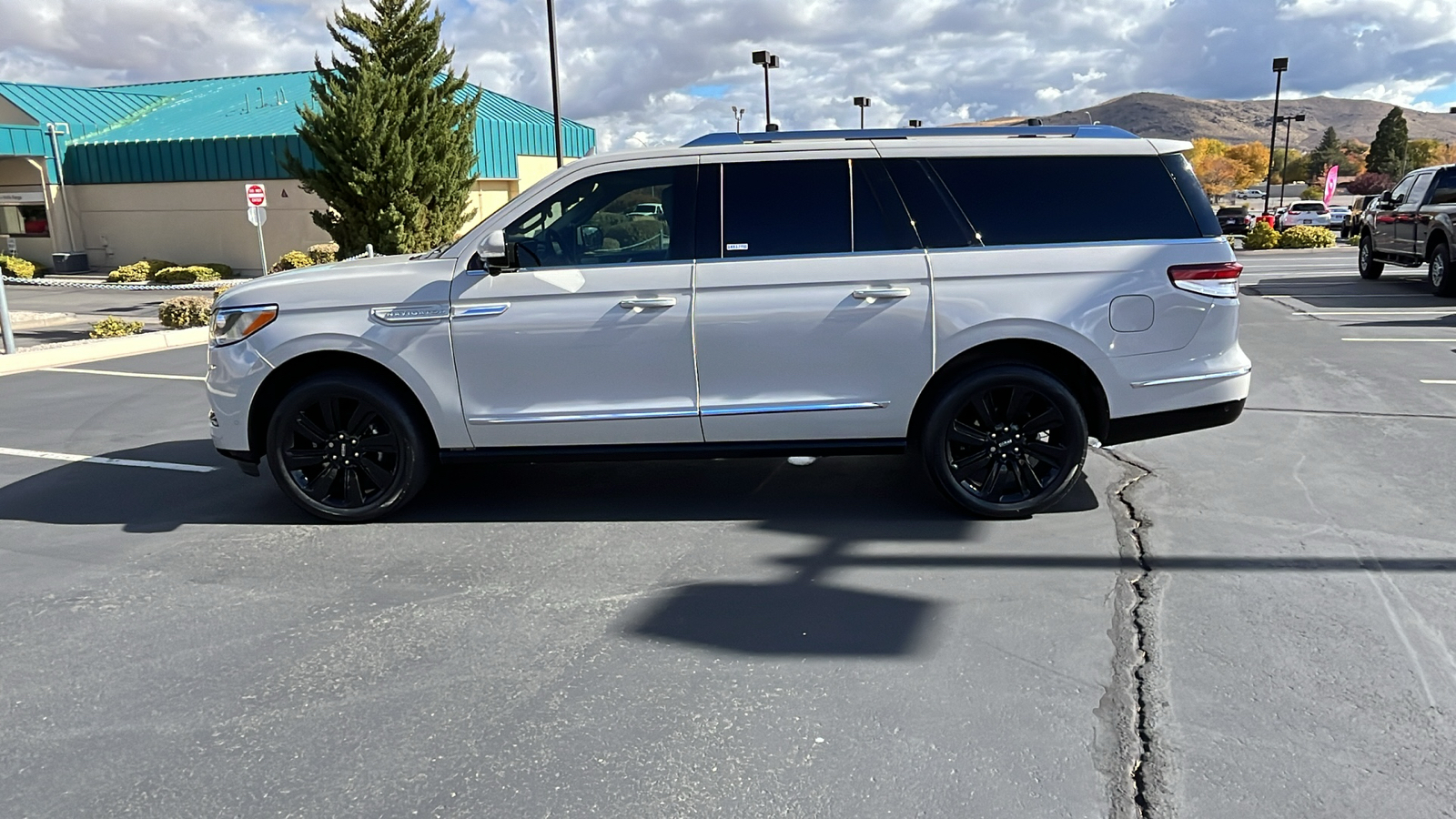 2022 Lincoln Navigator L Reserve 6