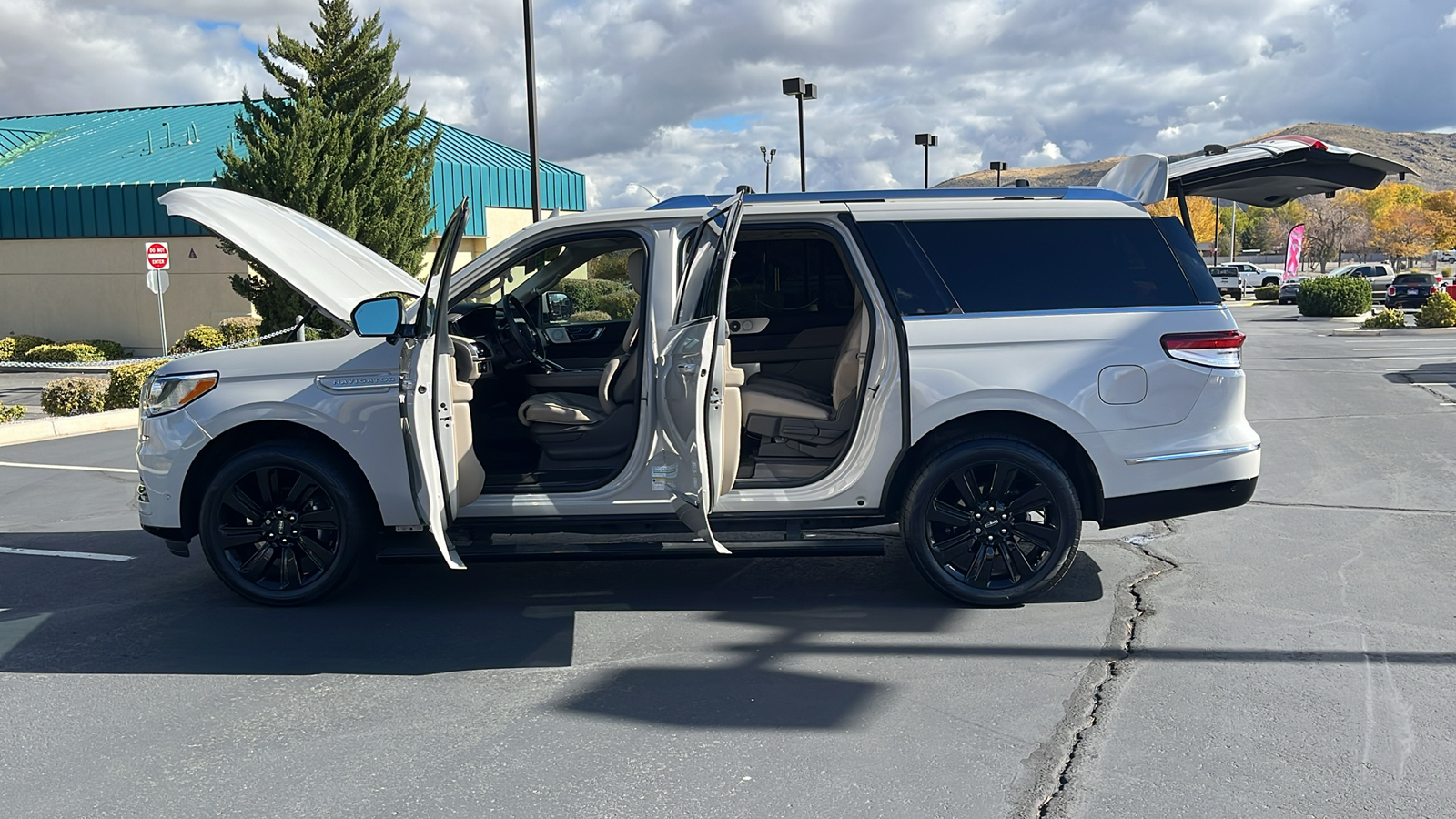 2022 Lincoln Navigator L Reserve 11