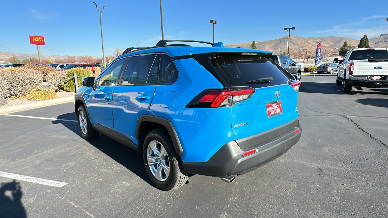 2020 Toyota RAV4 Hybrid XLE 5