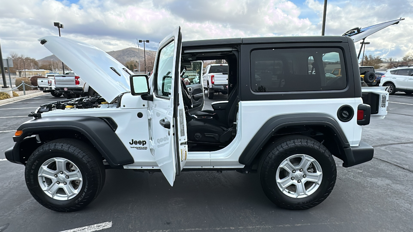 2021 Jeep Wrangler Sport S 11