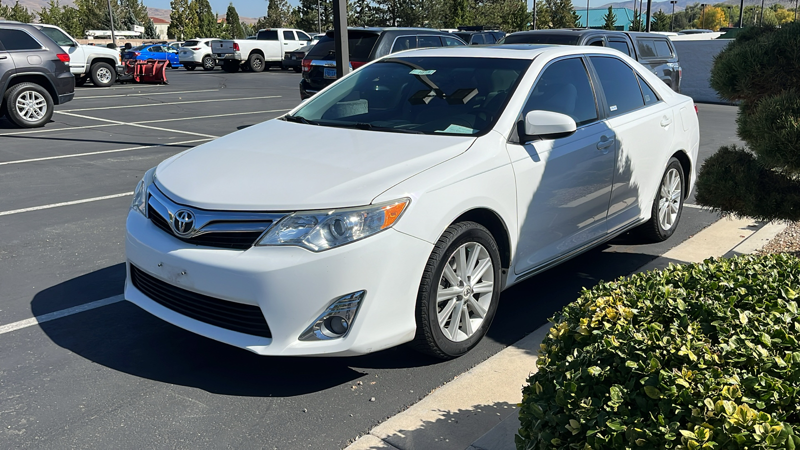 2012 Toyota Camry XLE 3