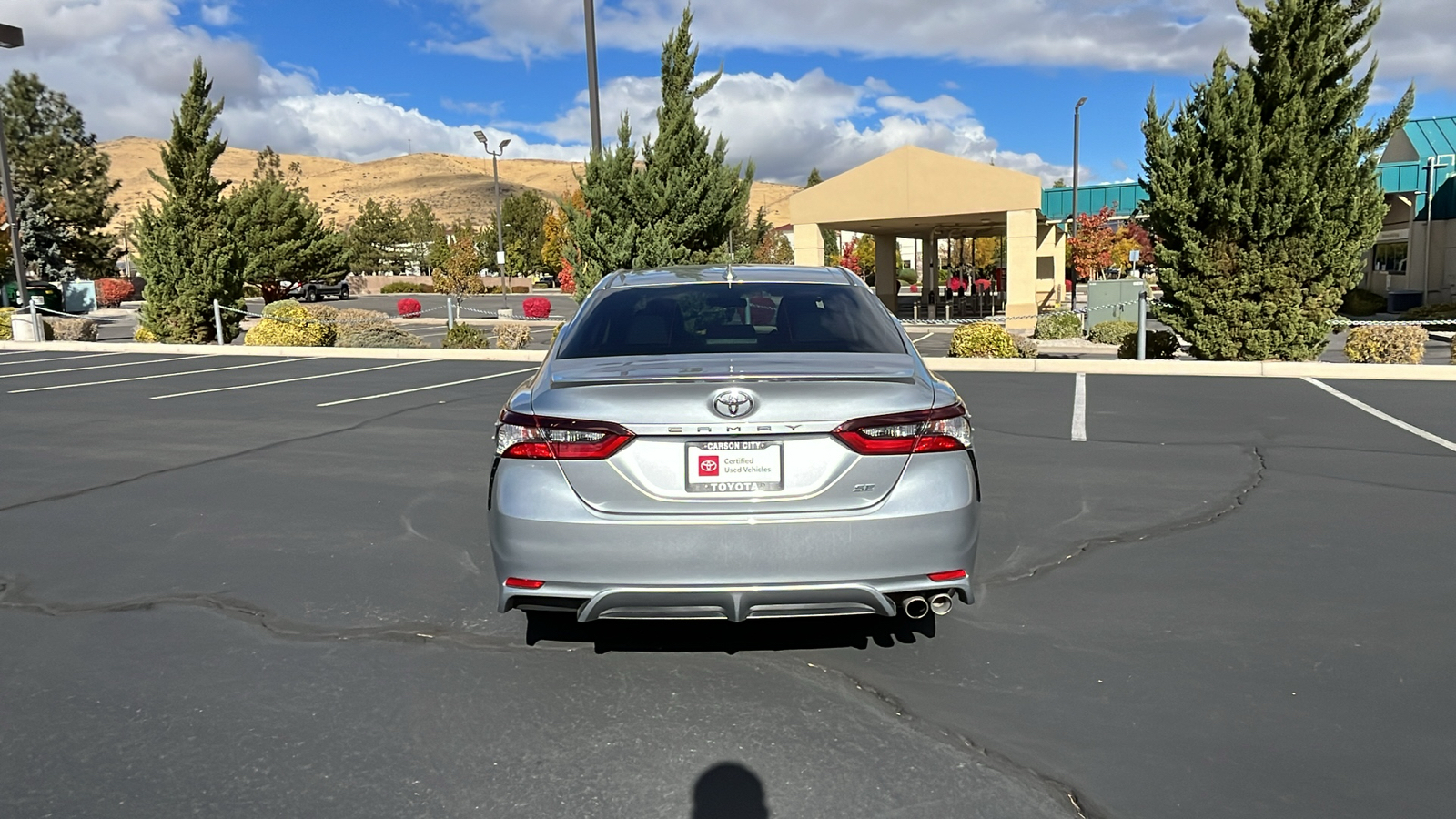 2022 Toyota Camry SE 4