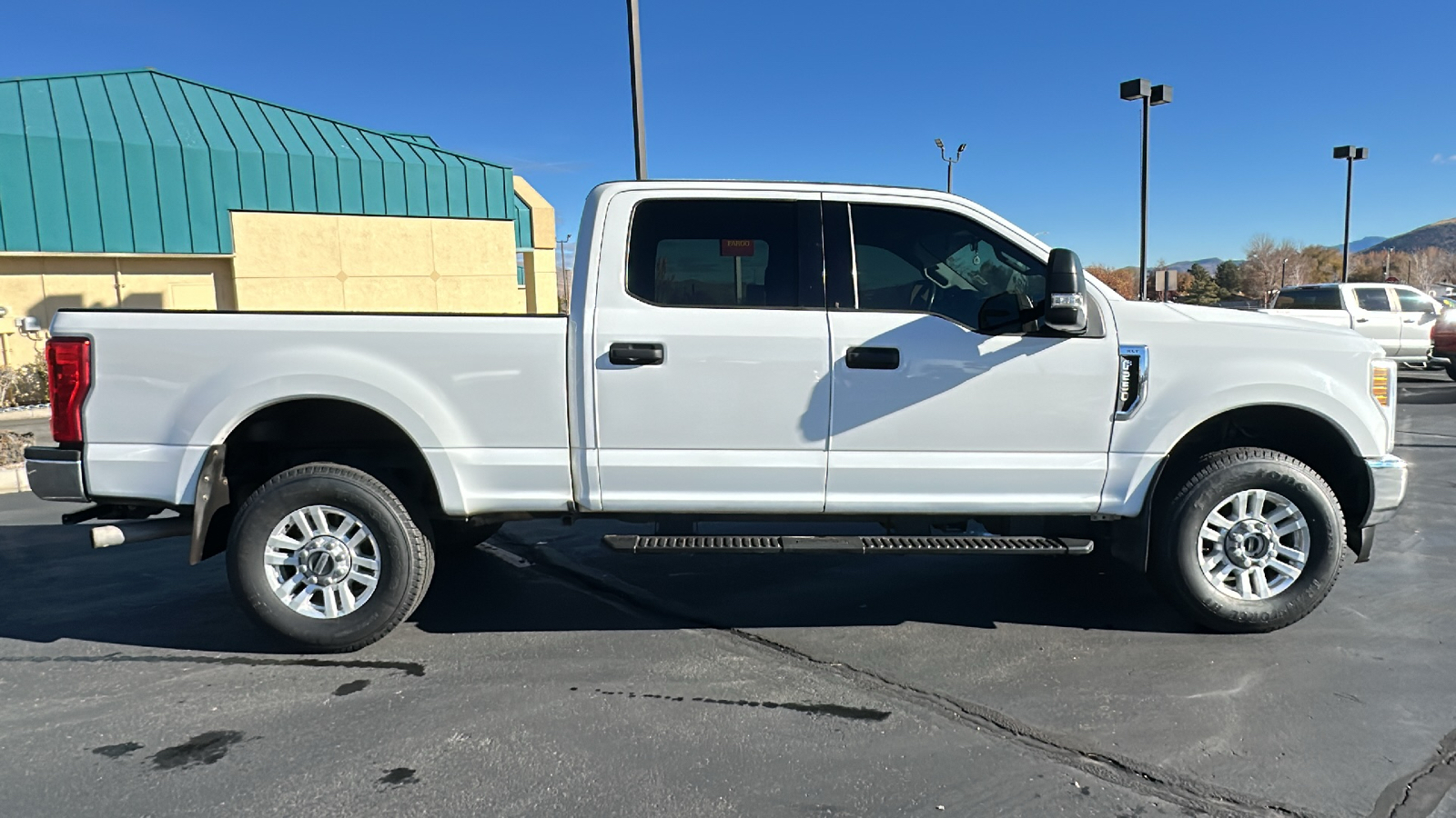 2018 Ford Super Duty F-250 SRW XLT 2