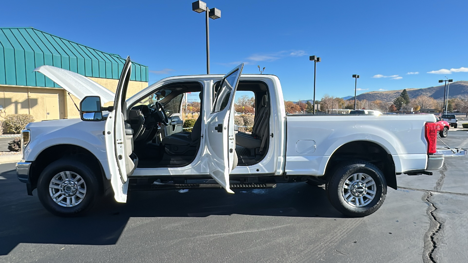 2018 Ford Super Duty F-250 SRW XLT 11