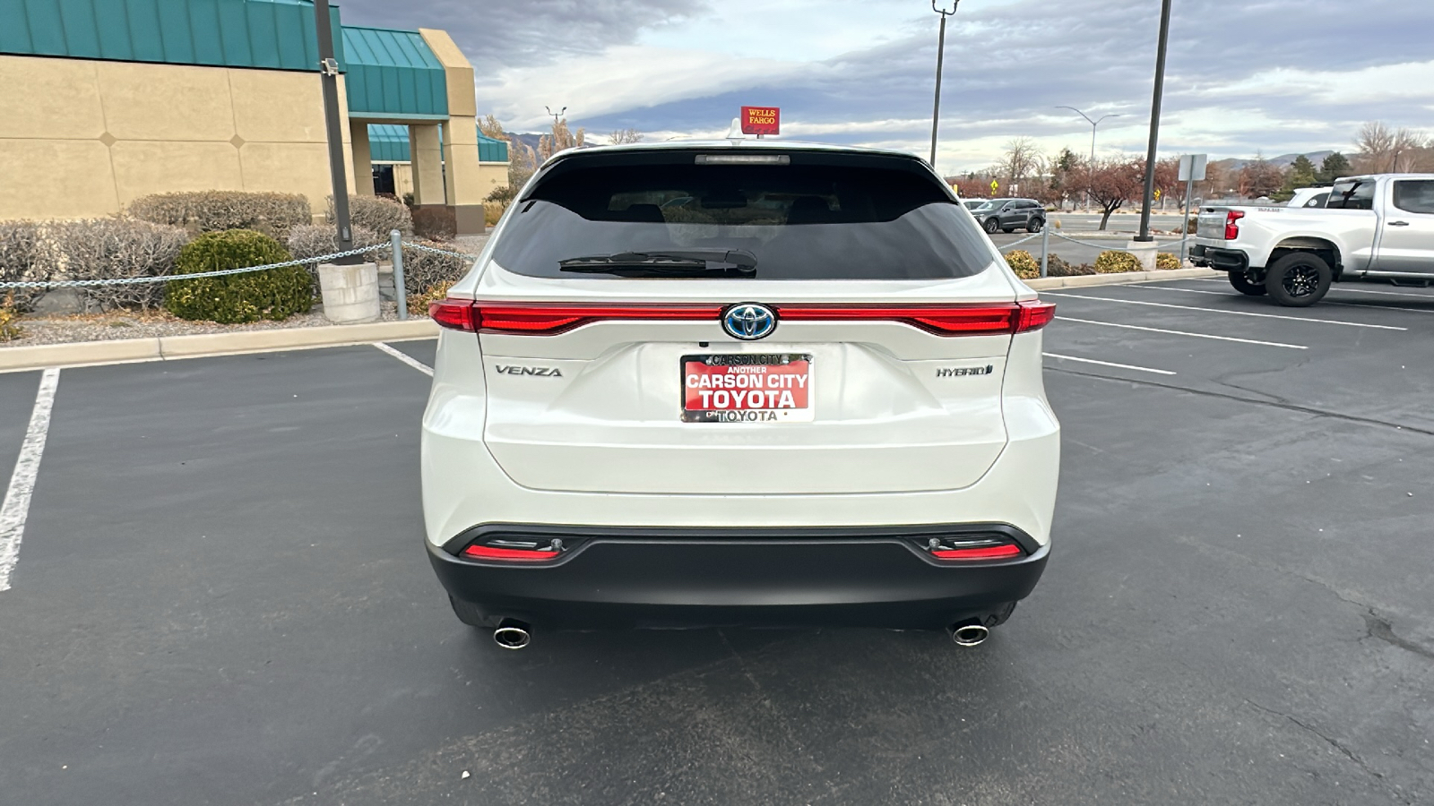 2021 Toyota Venza LE 4