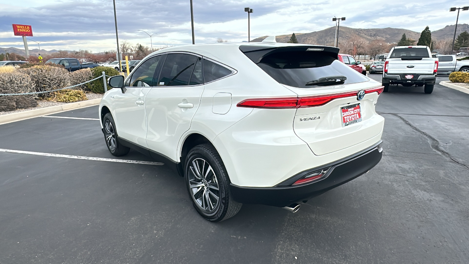 2021 Toyota Venza LE 5