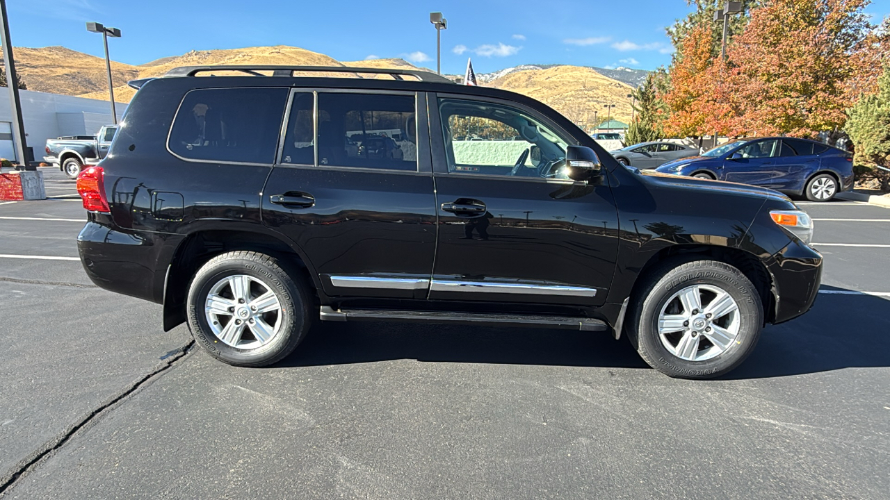 2014 Toyota Land Cruiser  2