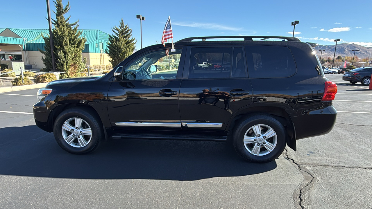 2014 Toyota Land Cruiser  6