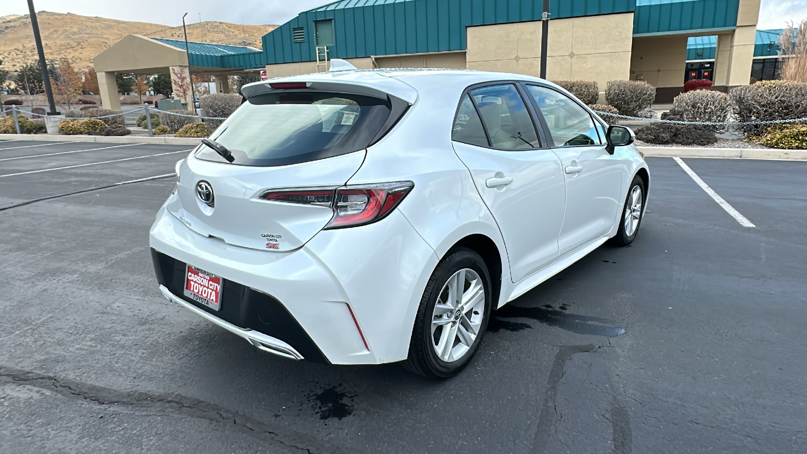 2022 Toyota Corolla Hatchback SE 3