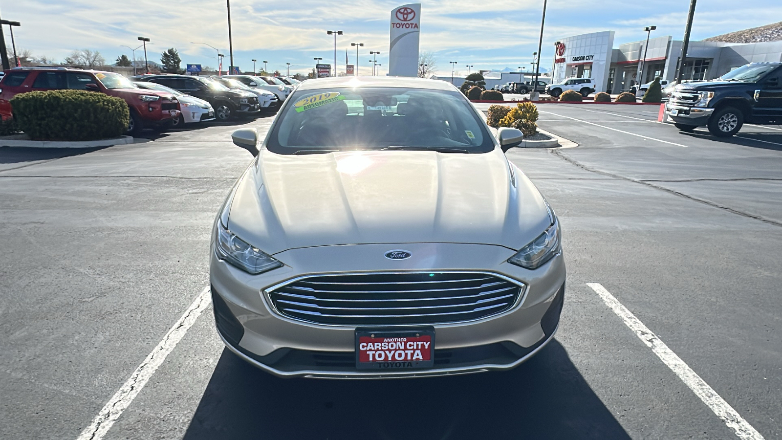 2019 Ford Fusion Hybrid SE 8