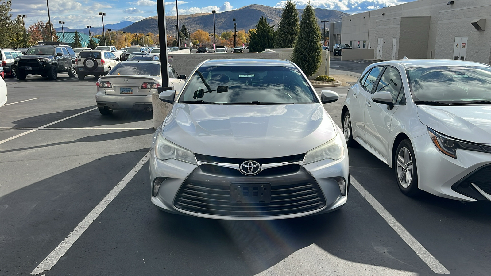 2015 Toyota Camry LE 2