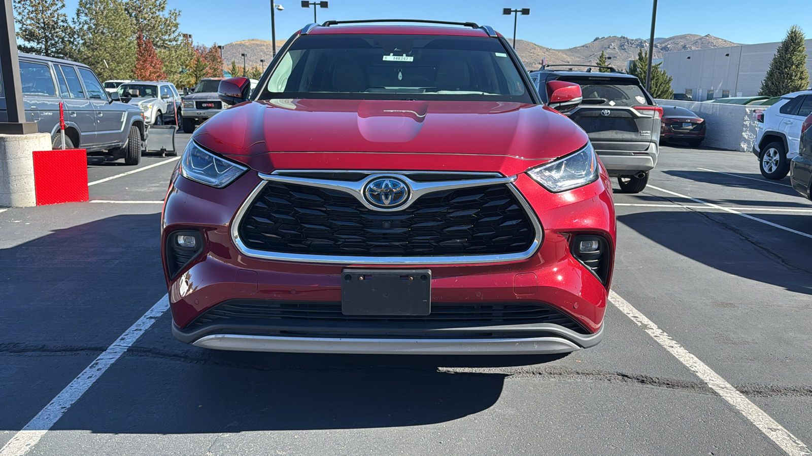 2022 Toyota Highlander Hybrid Platinum 2