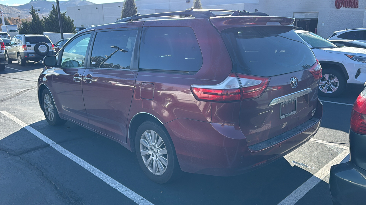 2015 Toyota Sienna Ltd 3