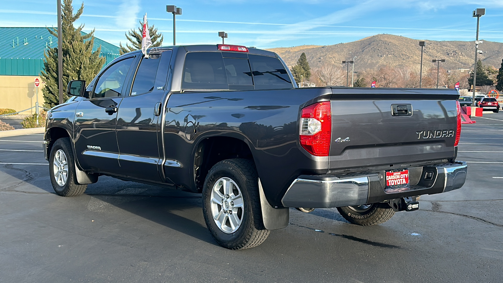 2019 Toyota Tundra 4WD SR5 5