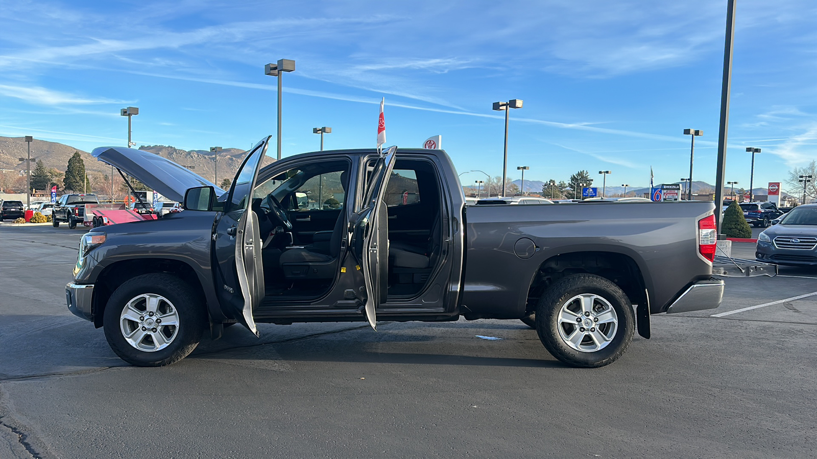 2019 Toyota Tundra 4WD SR5 11